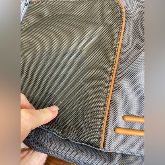 Tumi T-tech Gray Messenger Crossbody Shoulder Bag - Picture 13 of 13